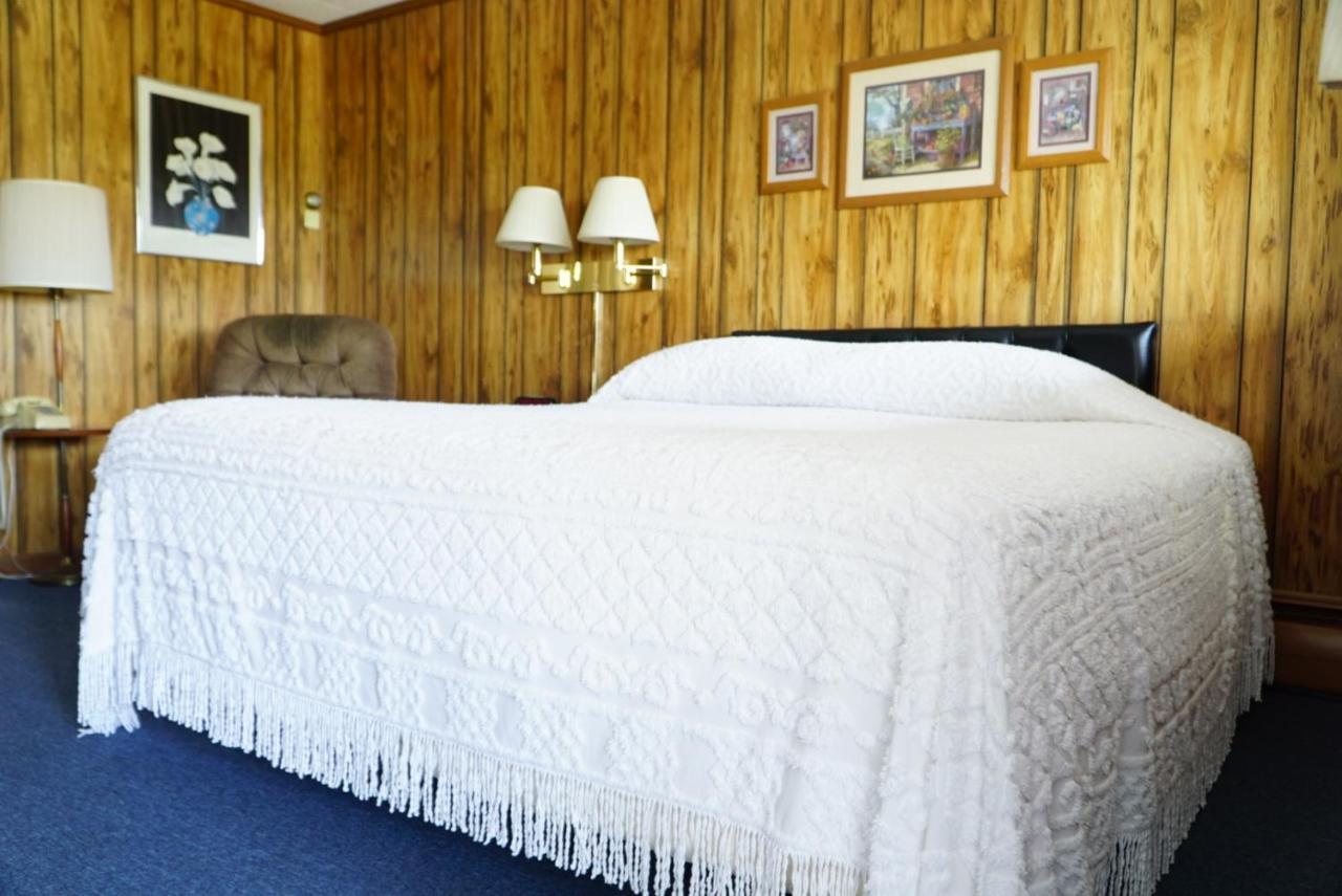 Knob Hill Motor Lodge Hillsville Zimmer foto